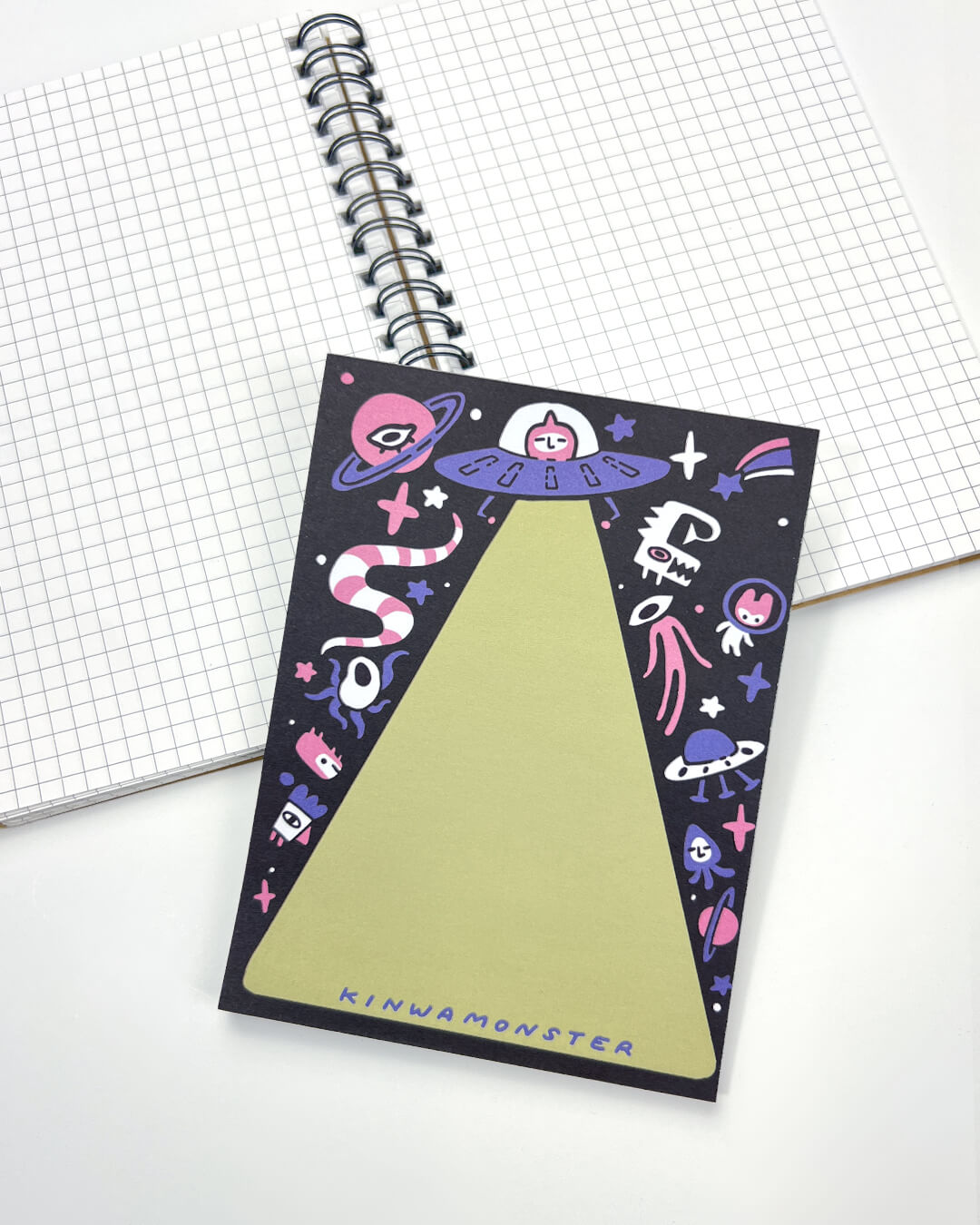 Memo Pad: UFO