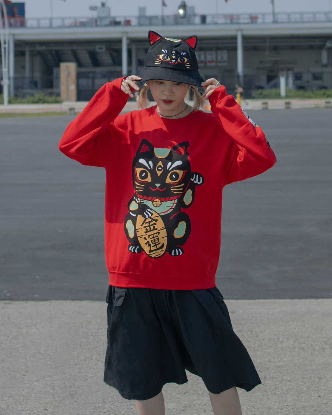 LUCKY CAT Sweatshirt